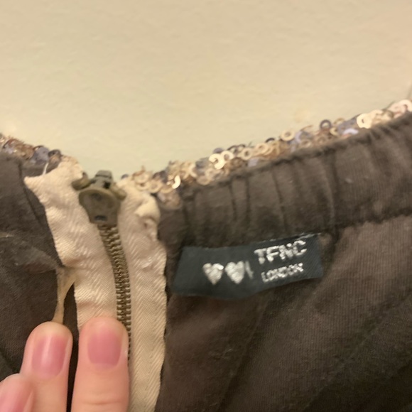 Graduation dress - Picture 3 of 3